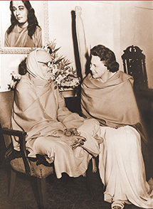 Sri Sri Daya Mata with Shankaracharya